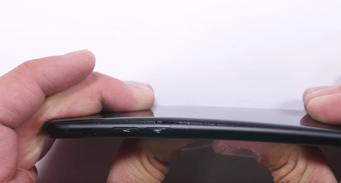 iphone7-extreme-durability-test-5