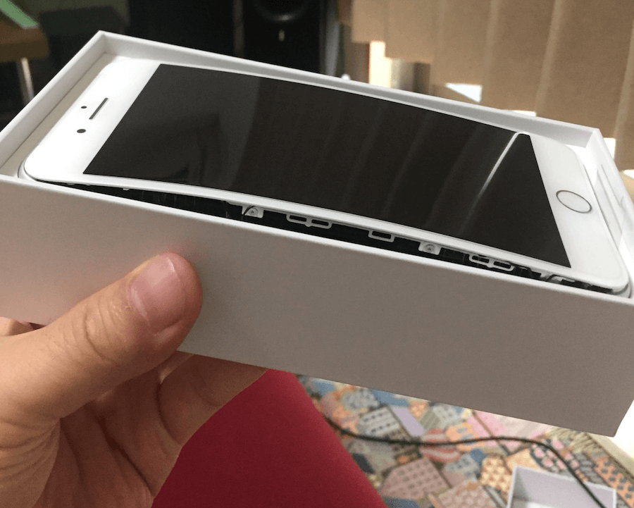 iphone 8 plus casing split