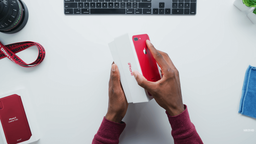 product red iphone 8 unboxing 3
