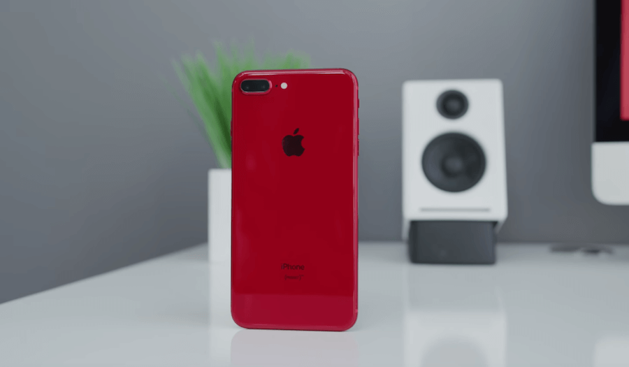 紅色 iPhone 8 Plus 開箱來了！超完美百分百鮮豔紅