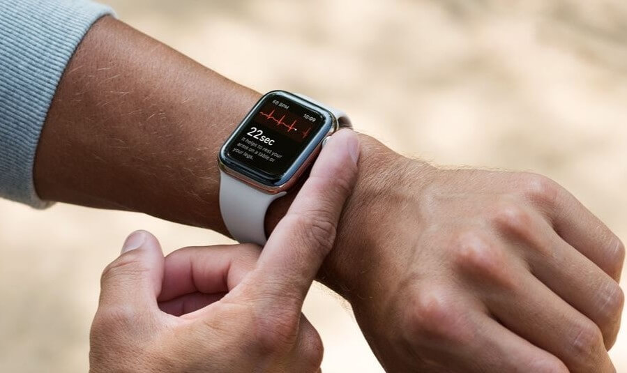 the battery of the apple watch series 4 good enough to sleep and put it on throughout the day