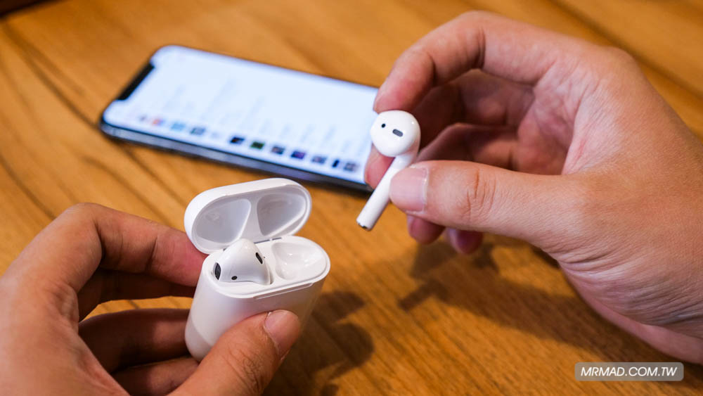 2019 airpods2 general 28