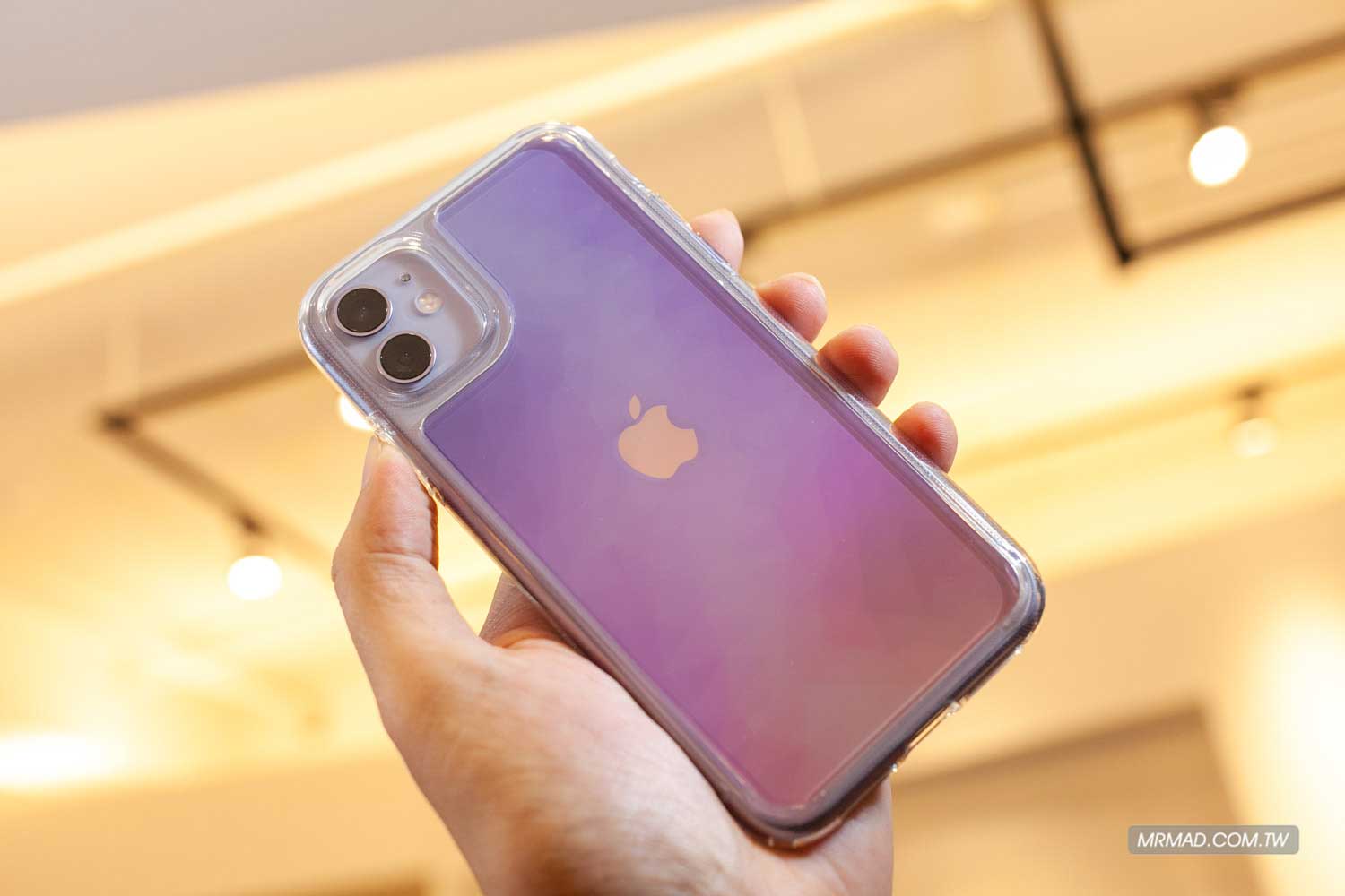 Spigen iPhone 11 Pro Crystal Hybrid Quartz開箱：漸層繽紛少女色1
