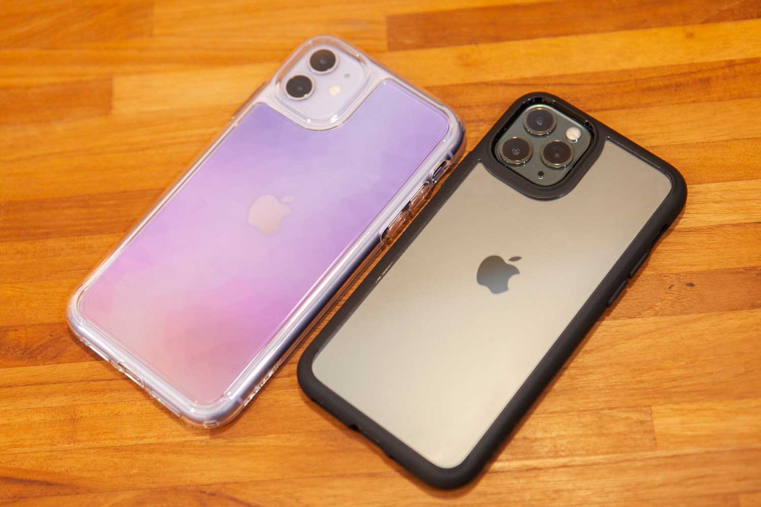Spigen iPhone 11防摔殼開箱評測：高質感透明防摔殼，另有支架和繽紛色彩