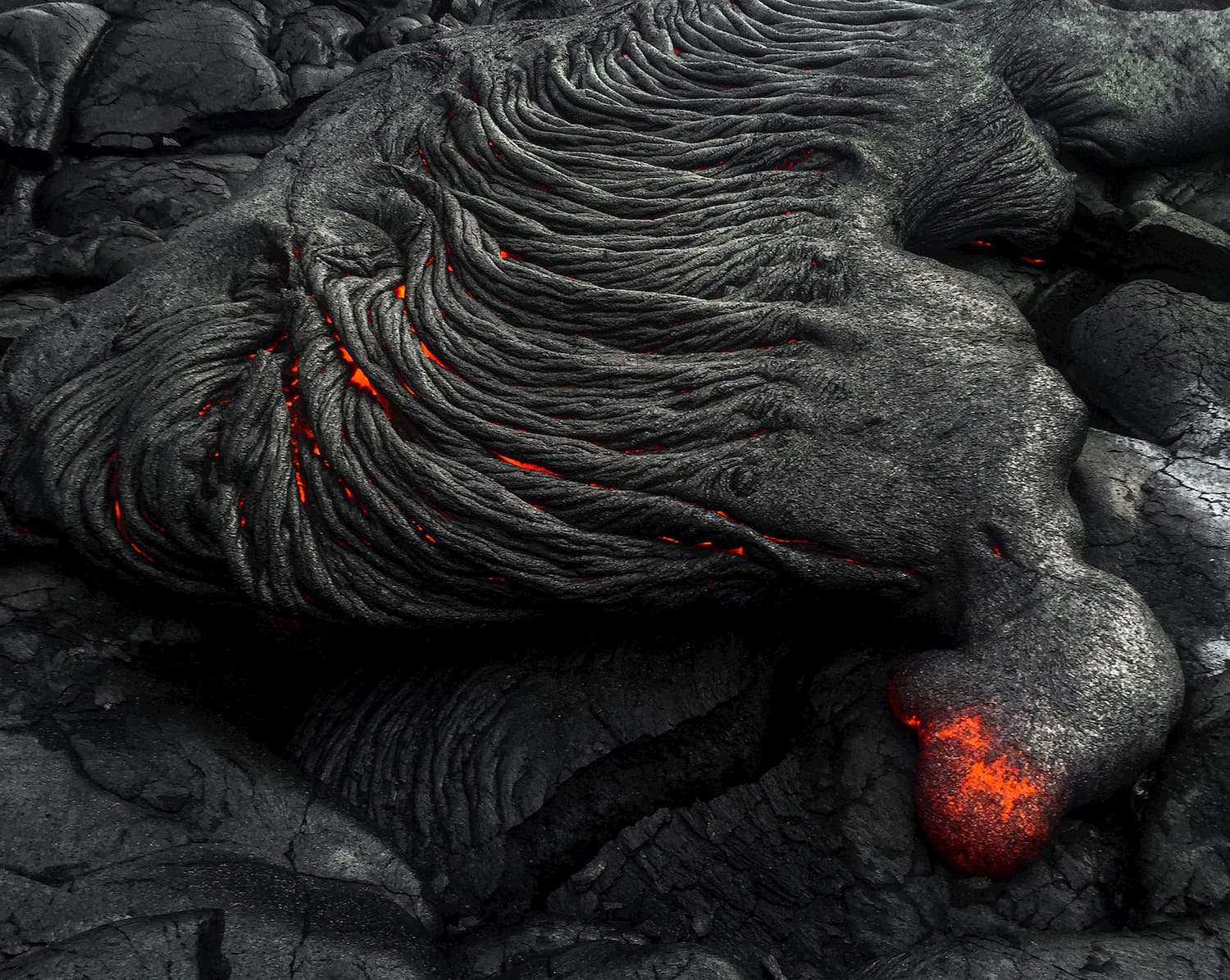 新加坡的吳家文 自然類獲獎者，透過 iPhone 6 紀錄夏威夷的熔岩荒野奇景