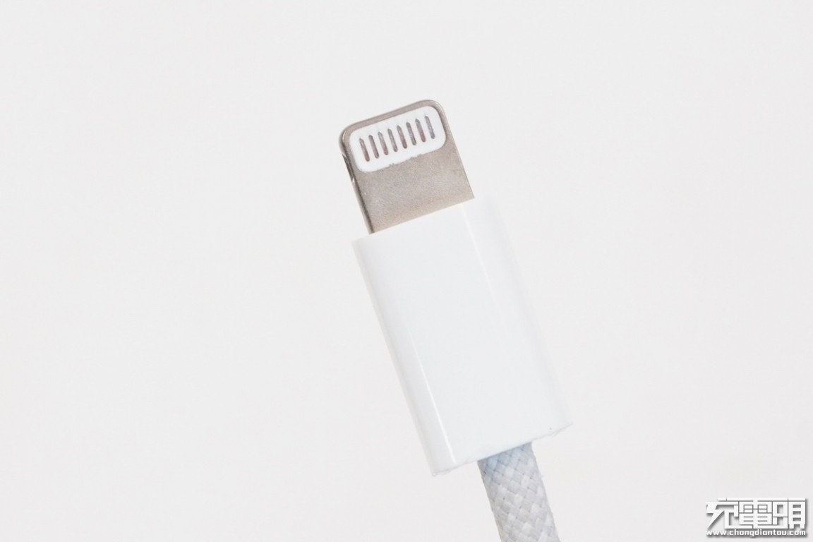 蘋果原廠 iPhone 12 充電線強化！改用 Lightning 編織線材質