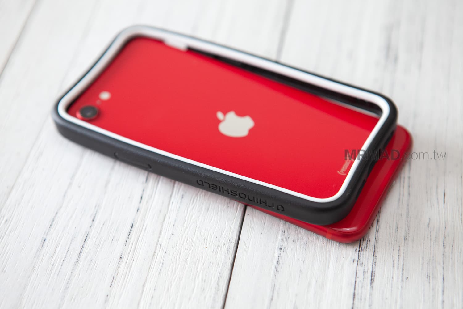 獨家曝光iPhone 12犀牛盾保護殼，另有5.4吋iPhone 新命名8