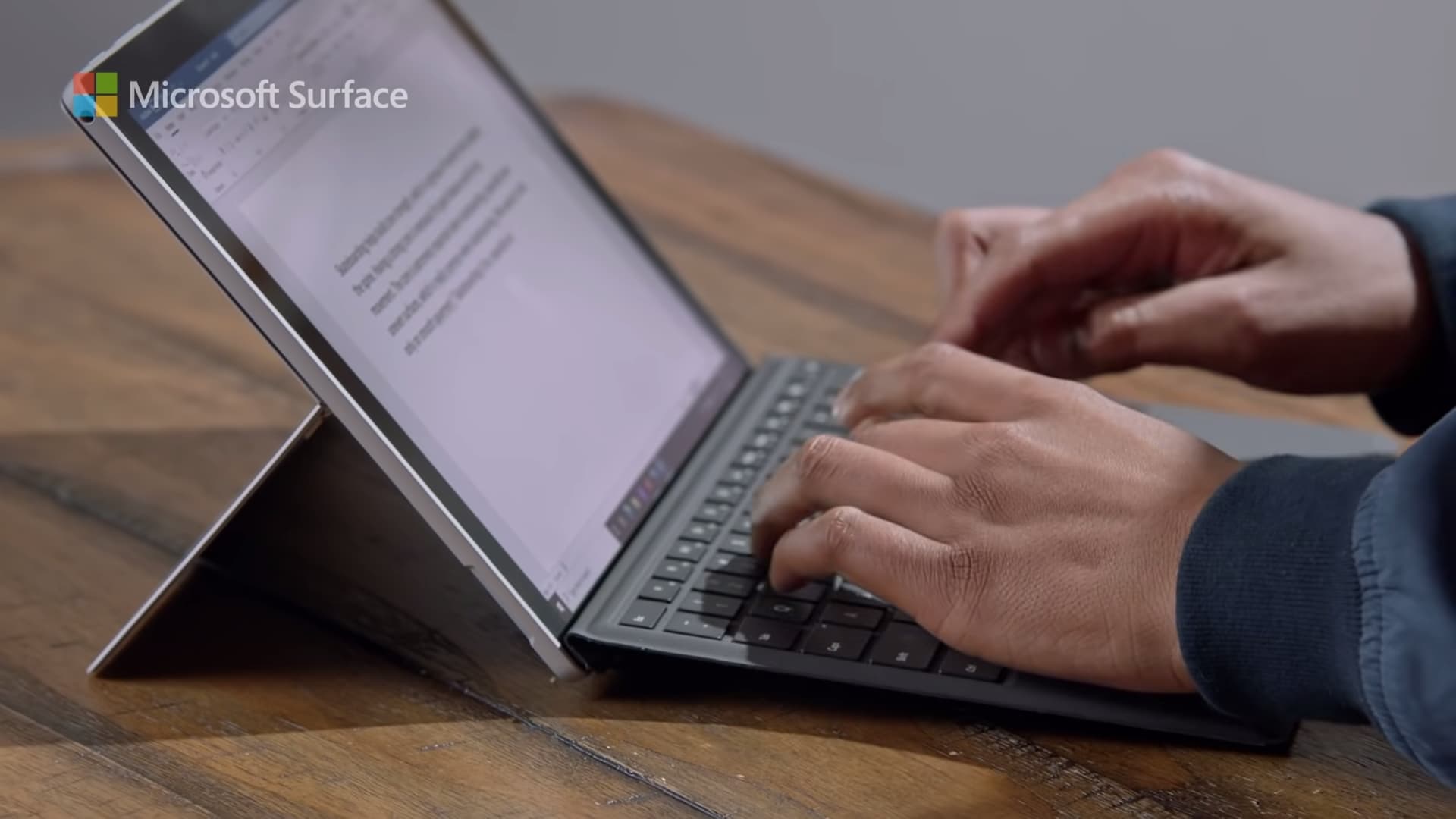 微軟用Surface Pro 7 與iPad Pro 比較，廣告暗示這台更強大2