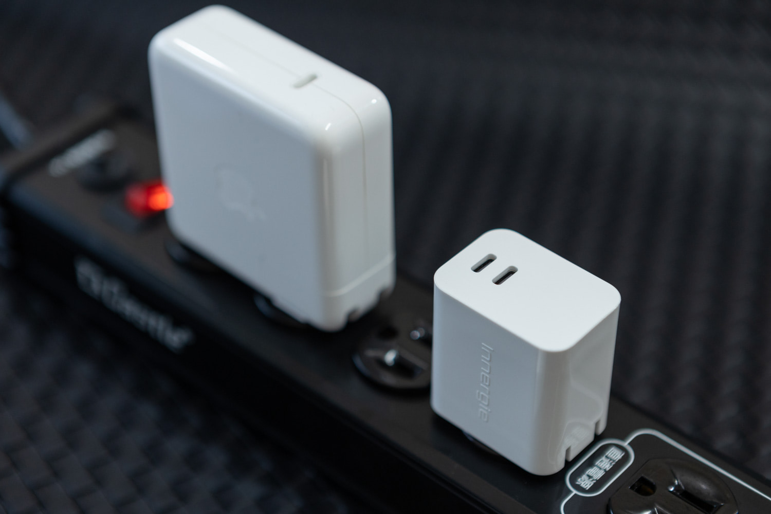 Innergie C3 Duo 30Ｗ 雙孔USB-C萬用充電器開箱9