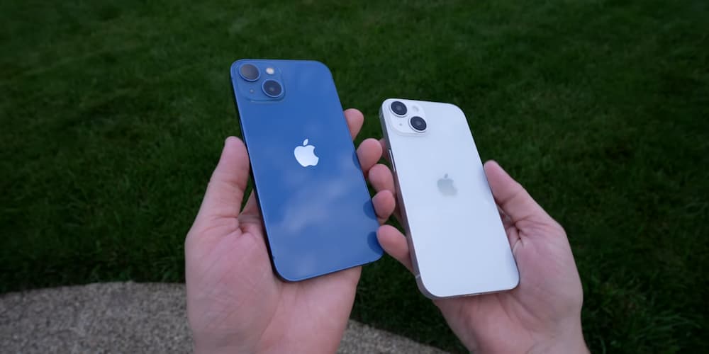 左 iPhone 13 右 iPhone 14 模型機