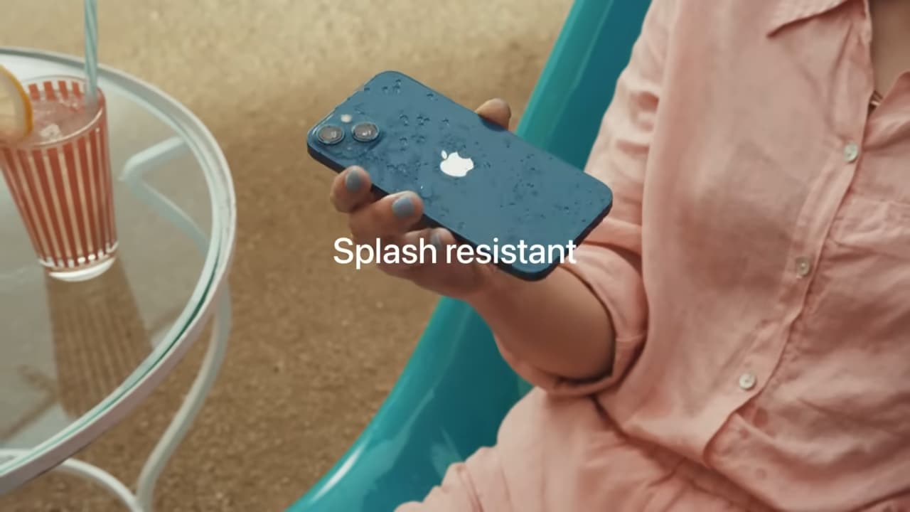 Apple新廣告大秀 iPhone 防水和耐摔特性，似乎有點薄弱