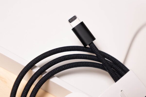 Magic Keyboard Touch ID 巧控鍵盤開箱，指紋辨識能用在哪？ - 瘋先生