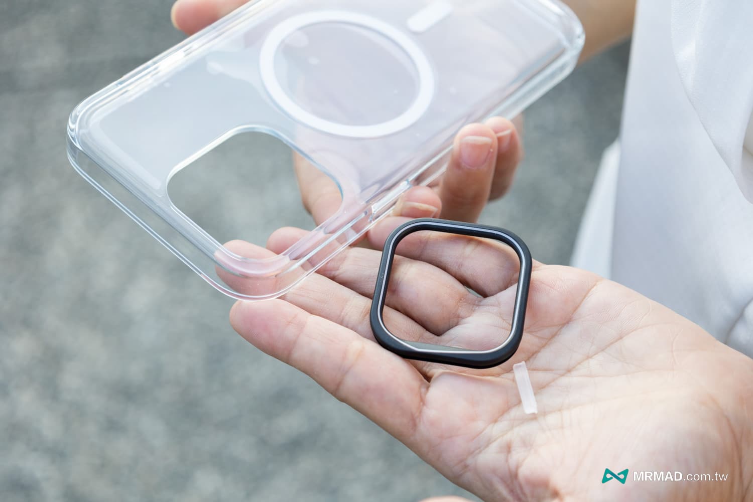 Clear 透明手機殼：透明抗黃材質、掛繩與MagSafe 兼容4