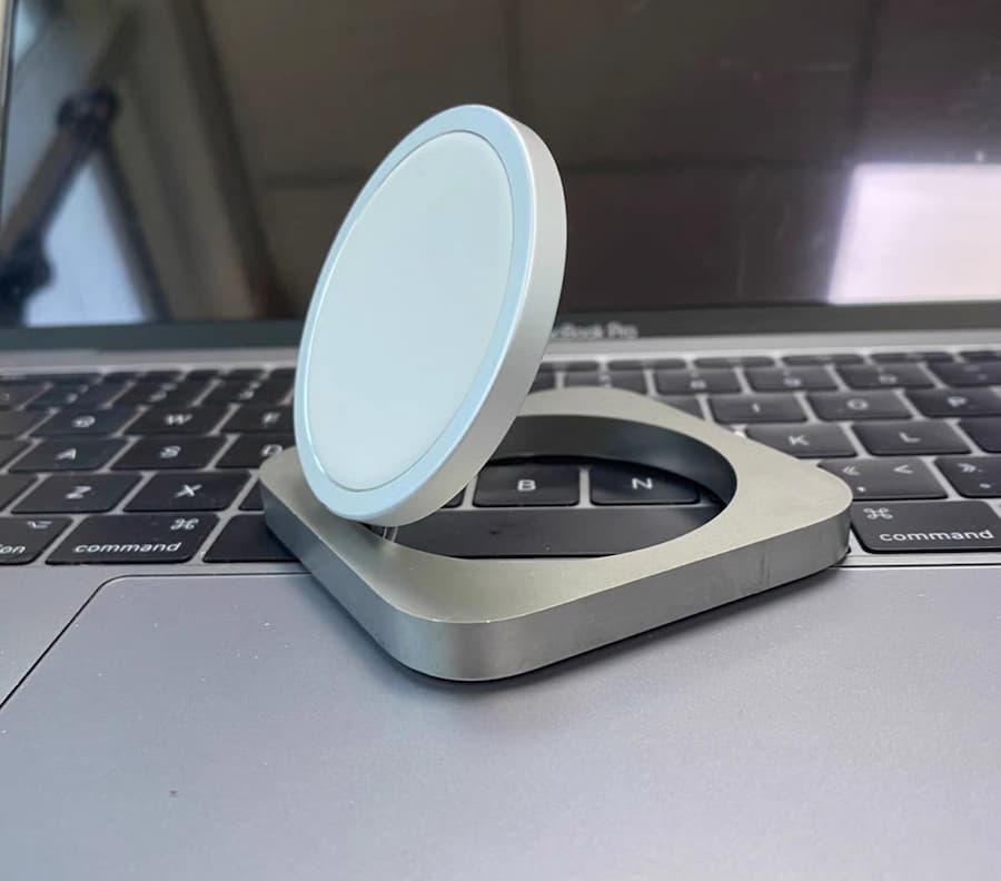 蘋果未發表的Apple Magic Charger 磁吸充電器產品