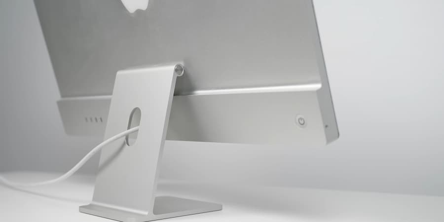 首款真iMac 全螢幕設計問世，多數人夢想去下巴iMac 就長這樣5