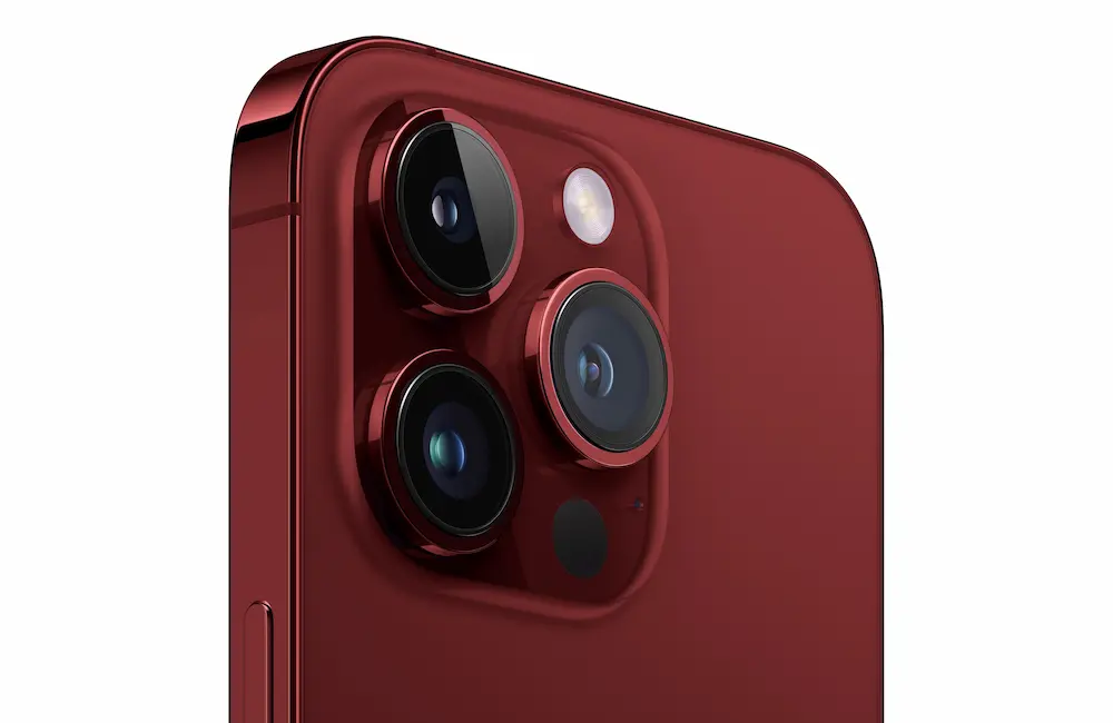 iphone 15 pro red render 3