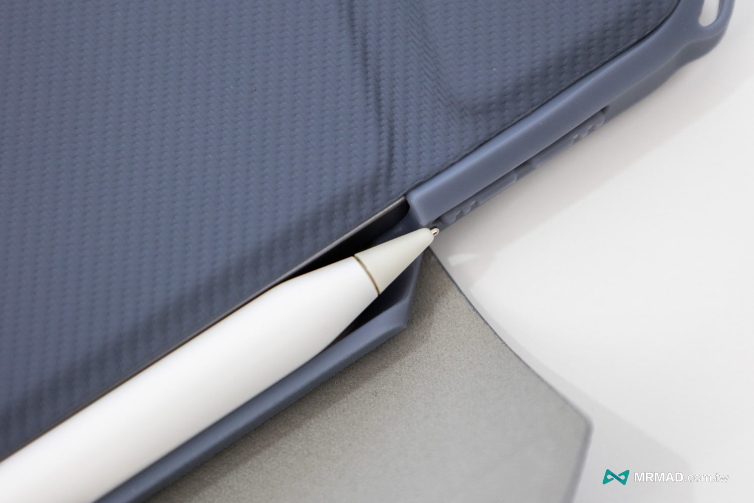 JTLEGEND Mighty Shield iPad Pro 保護殼-Apple Pencil 磁吸收納槽2