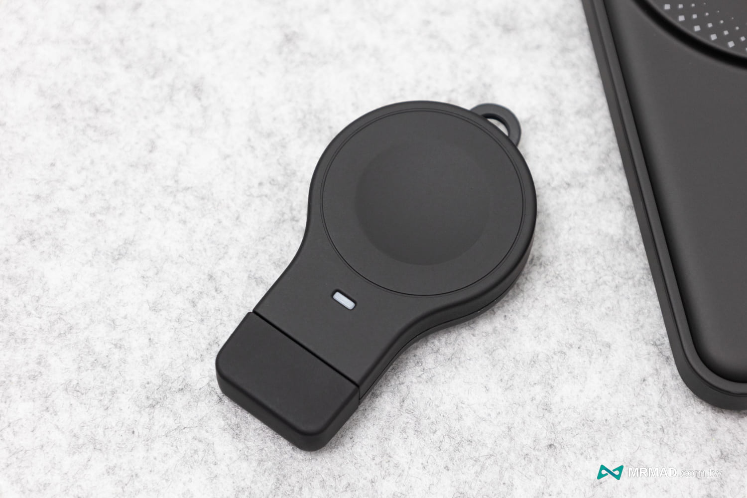 Mag 5 擴充配件：可拆式 Apple Watch 磁吸充電模組