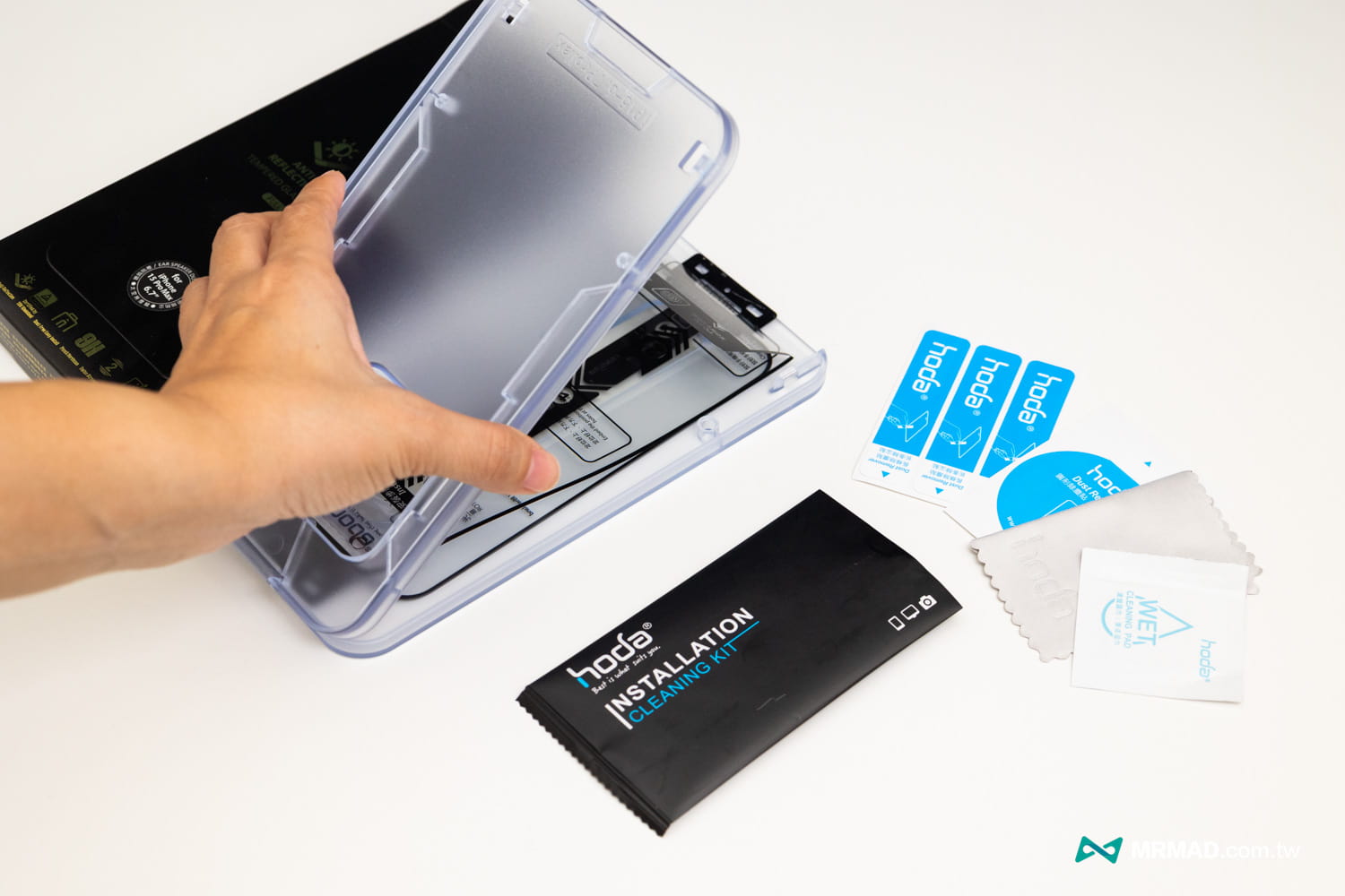 hoda iPhone 15 AR抗反射＋德國萊因認證抗藍光玻璃貼開箱評測