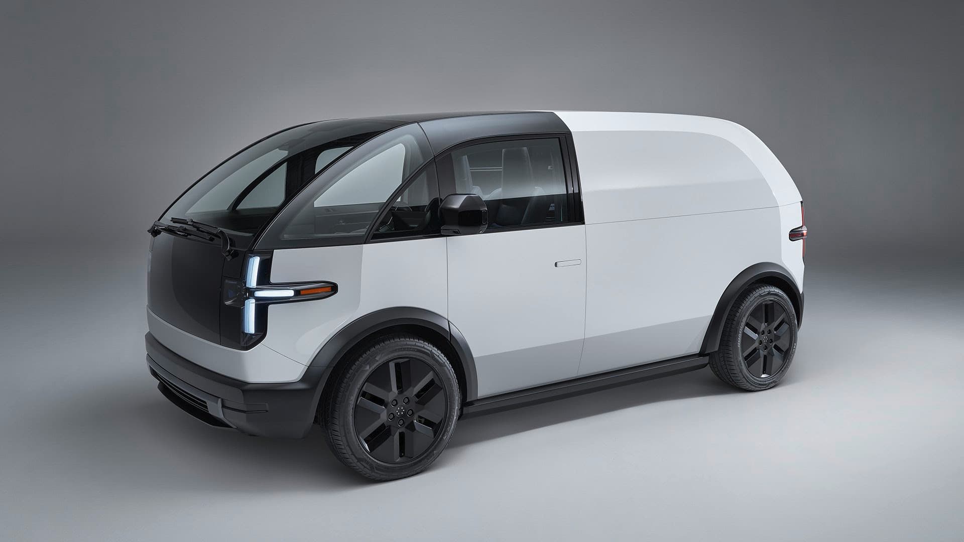 Canoo Lifestyle Vehicle 設計靈感來自於 Apple Car 第四個版本設計