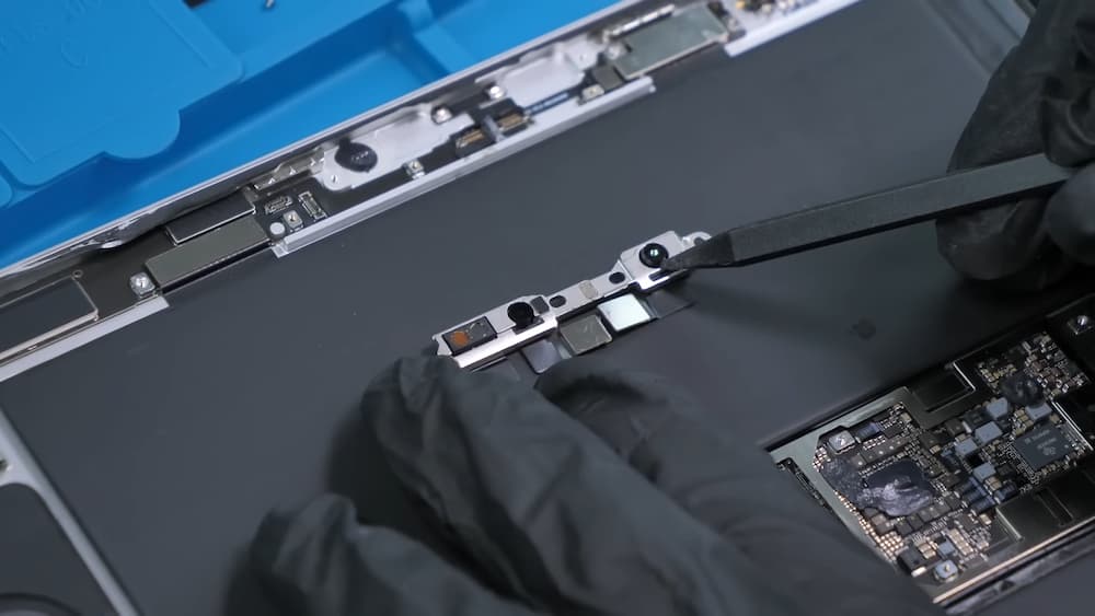 M4 iPad Pro 拆解揭開新機身內部設計 4