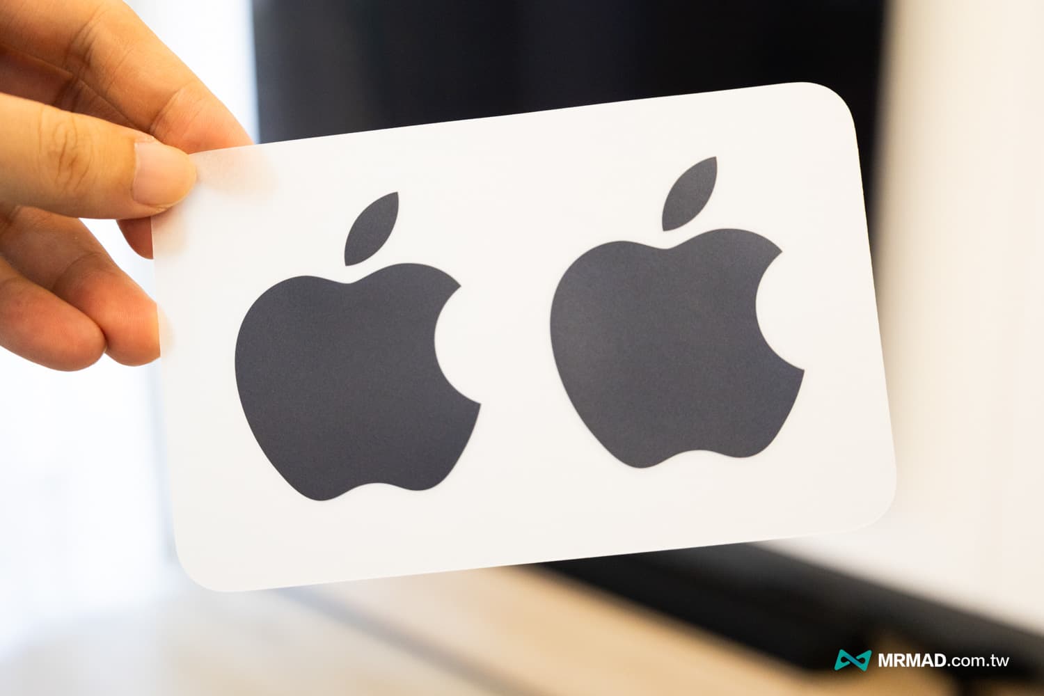 MacBook Air 附贈的Apple貼紙