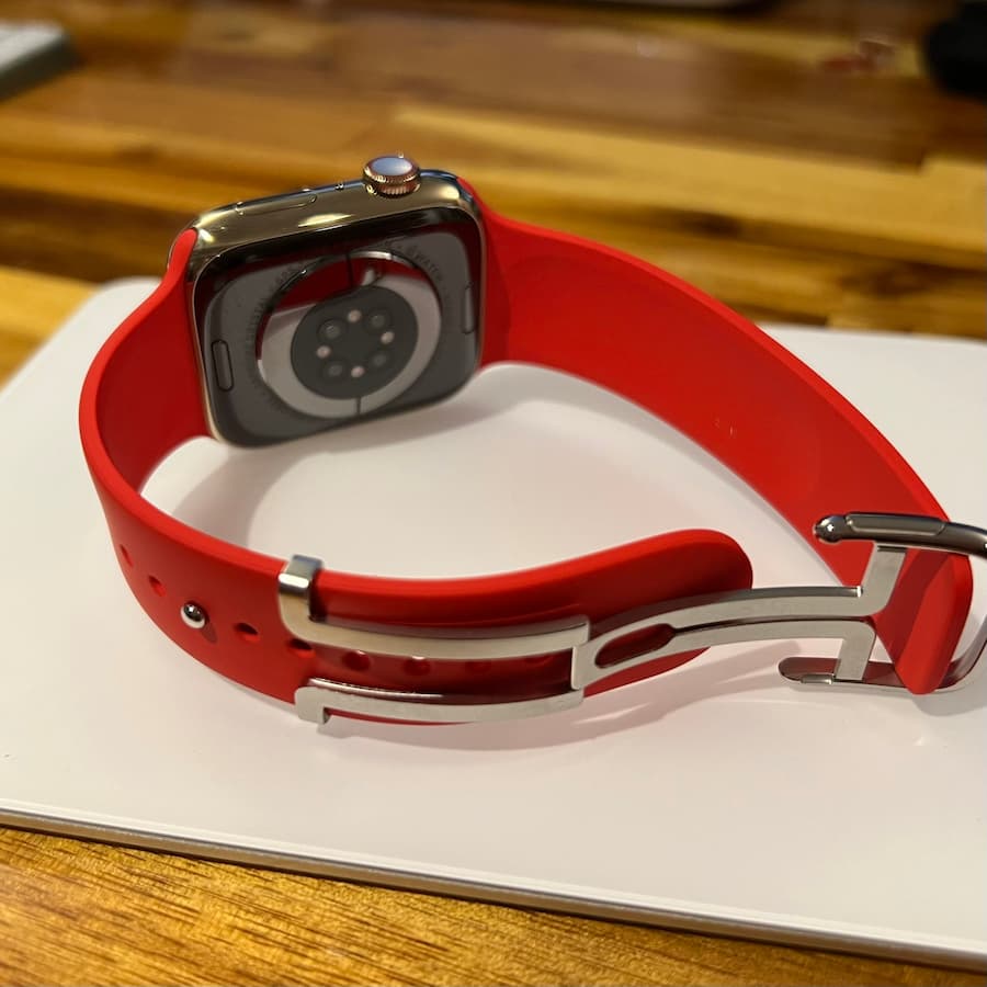 蘋果未發表Apple Watch 金屬扣環錶帶原型圖曝光 1