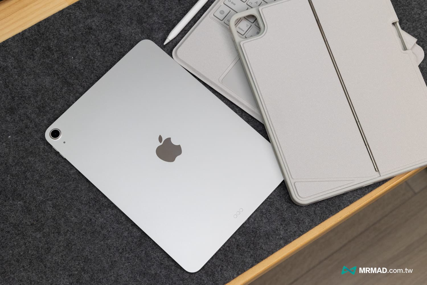 m3 ipad air unboxing a4