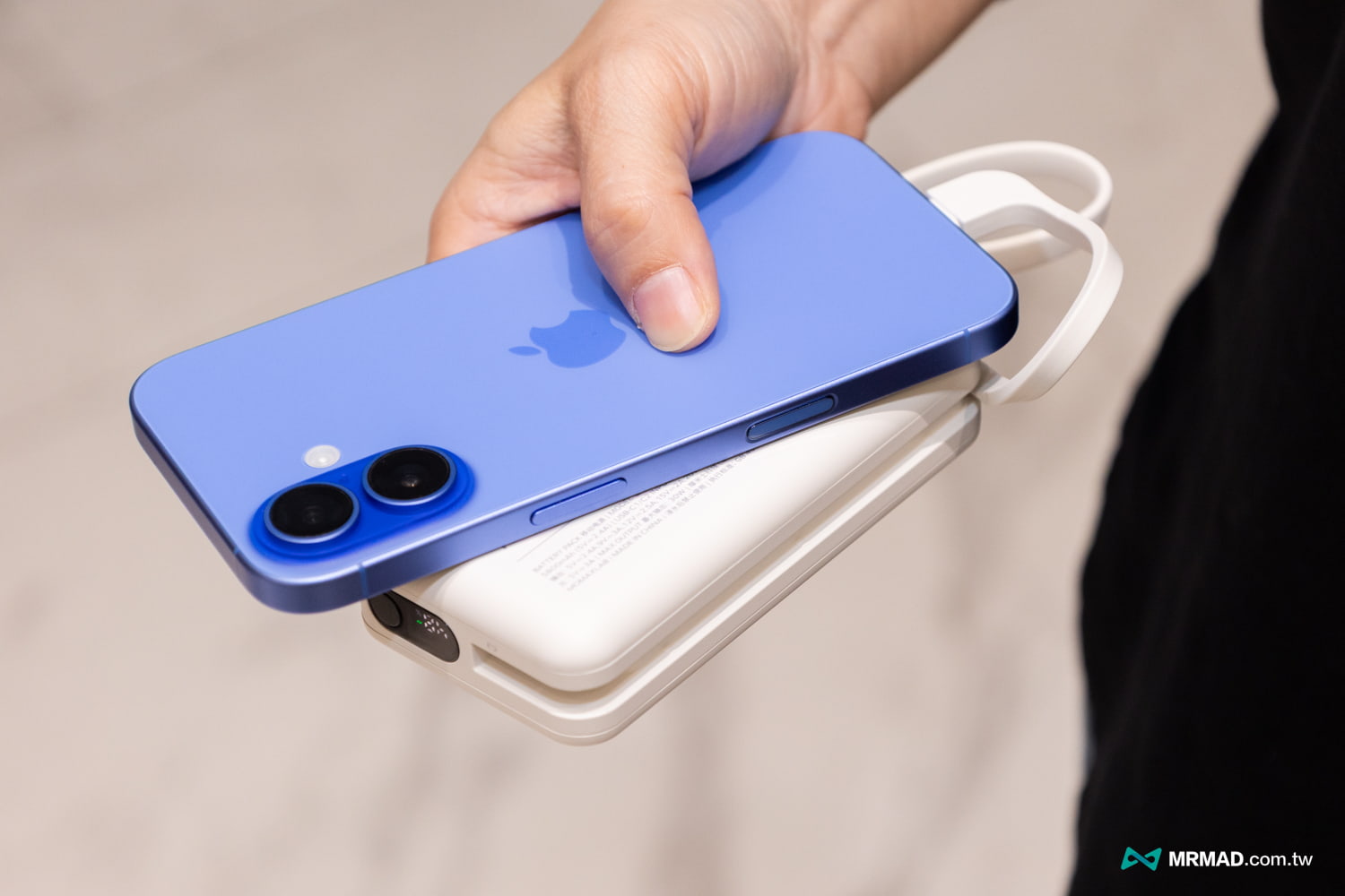 Momax 1-Power Vital+ IP138TW 行動電源開箱評測10