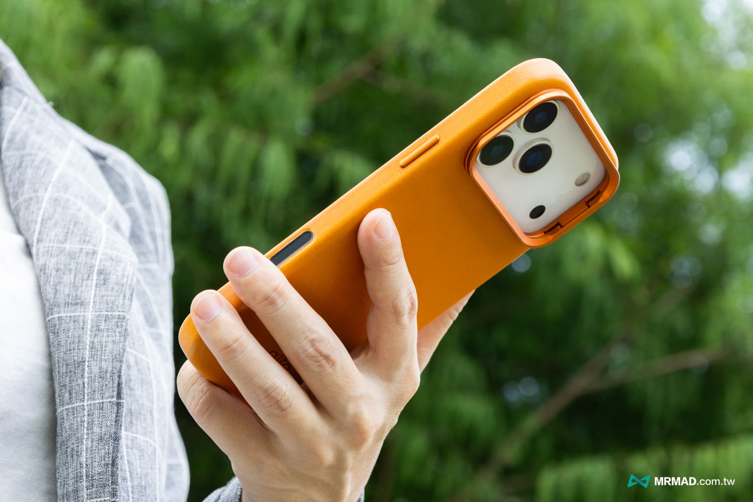 alto Uplop iPhone 17 磁吸皮革手機殼開箱與評價12