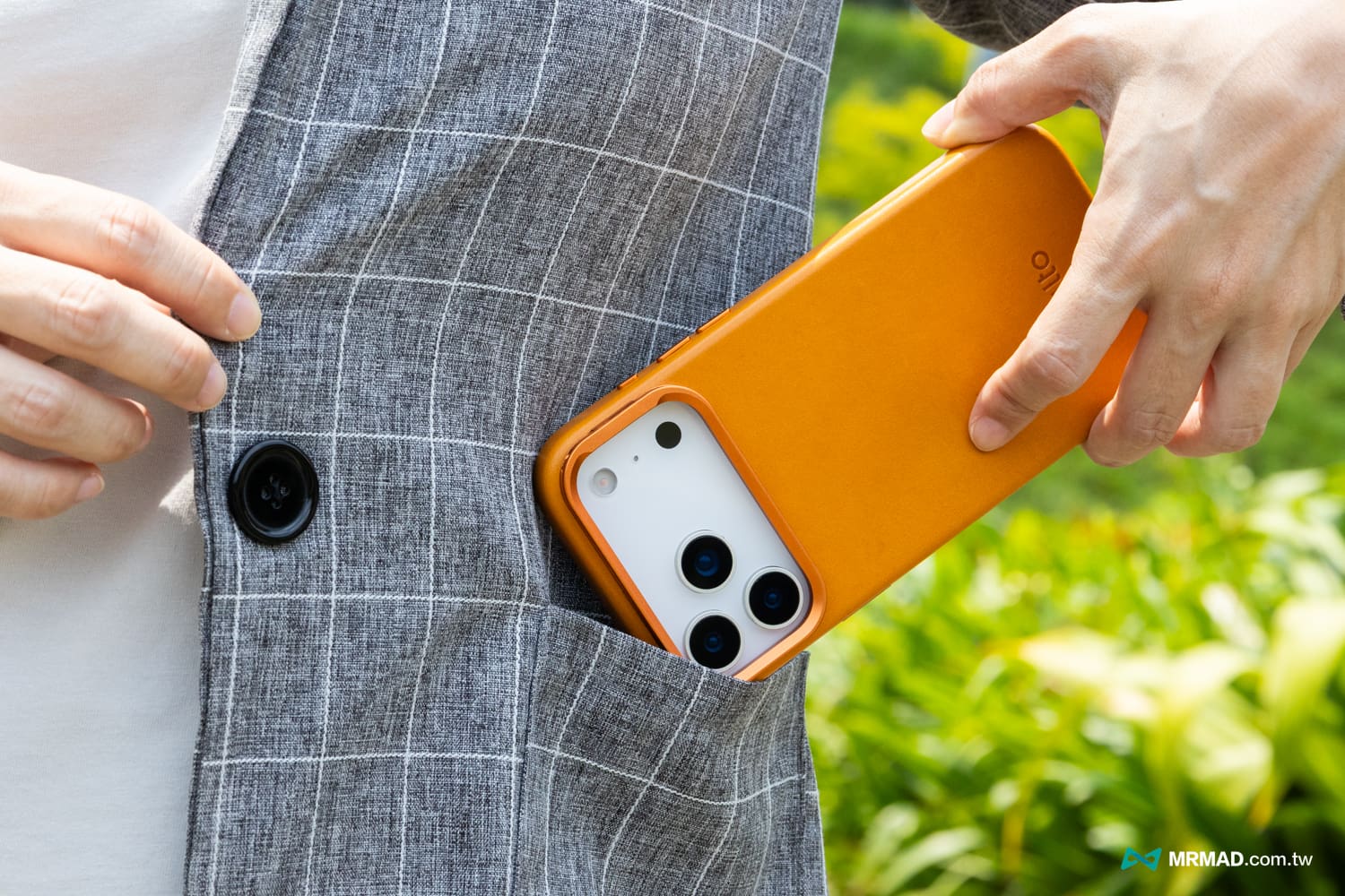 alto Uplop iPhone 17 磁吸皮革手機殼開箱與評價4