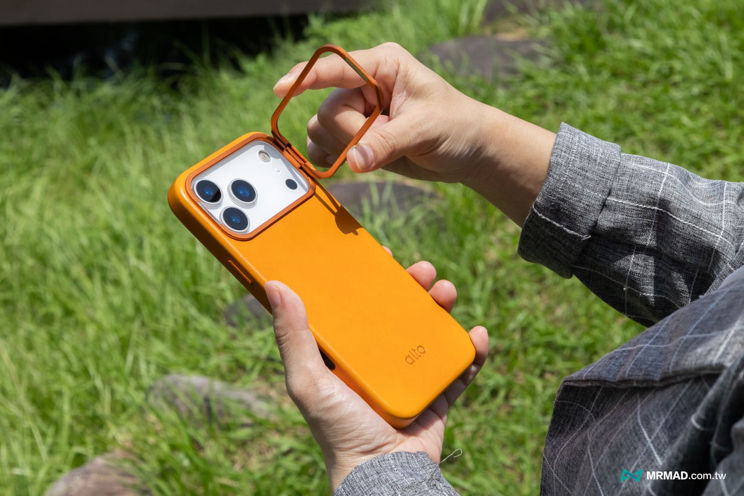 alto Uplop iPhone 17 磁吸皮革手機殼開箱與評價5
