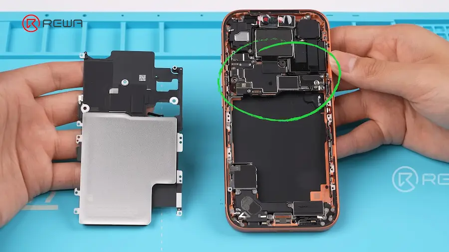 iPhone 17 Pro拆解重點解析：三段式結構玩出高度集成境界