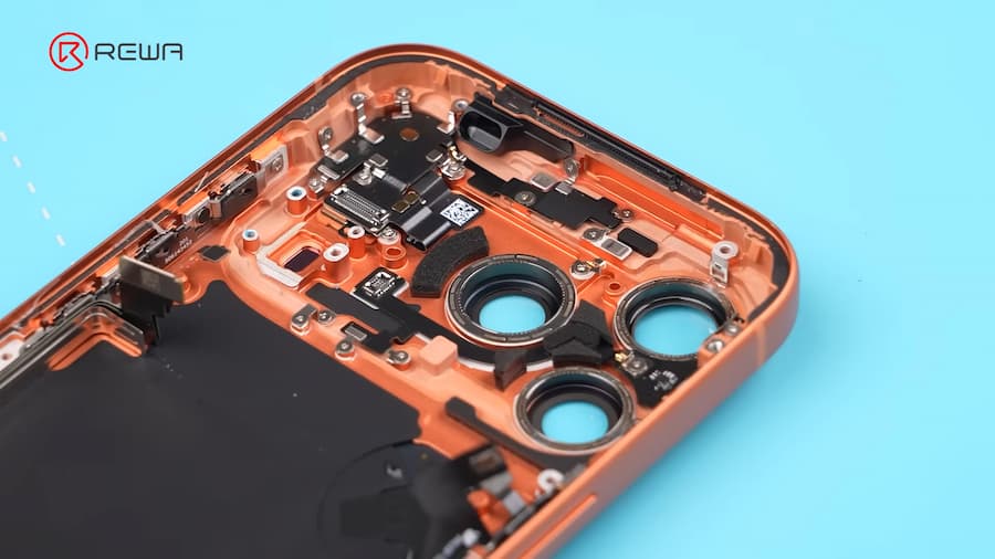 揭開iPhone 17 Pro相機平台設計 3