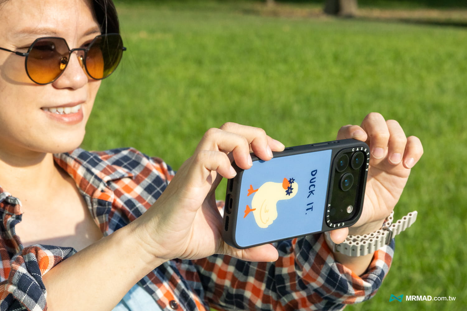 iPhone 17 CASETiFY亮面防摔手機殼評價9