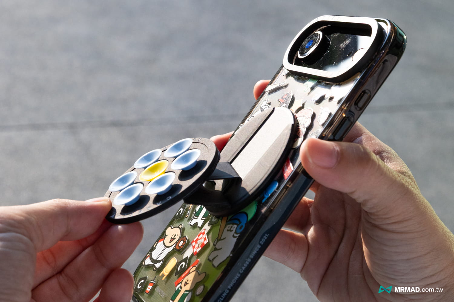CASETiFY配件I：吸盤手機支架開箱3