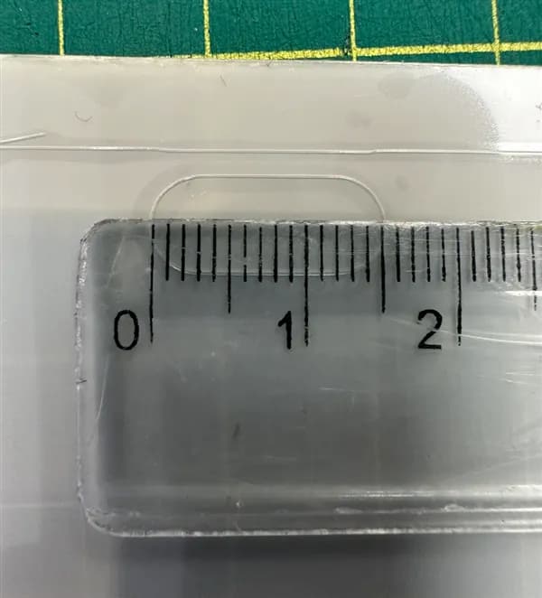 保護貼證實iPhone 17 Pro動態島尺寸縮窄,一文比較新舊機型差異 1