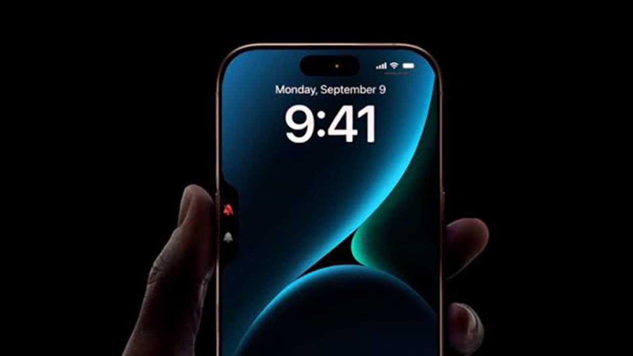 iphone 17 pro dynamic island vs iphone 16 pro