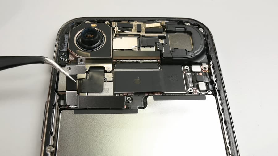 巧妙利用空間:主機板改橫向和精密組合 2