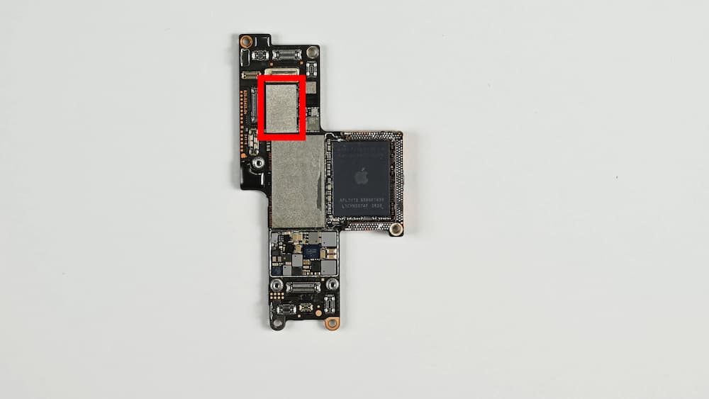 巧妙利用空間:主機板改橫向和精密組合 4