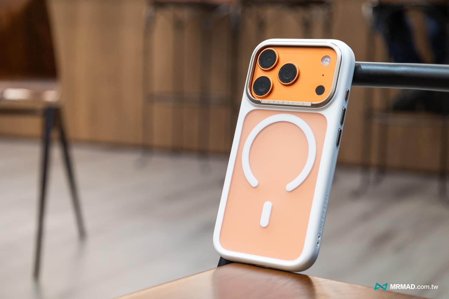 EDGE SOLID CASE iPhone 17 開箱實測2