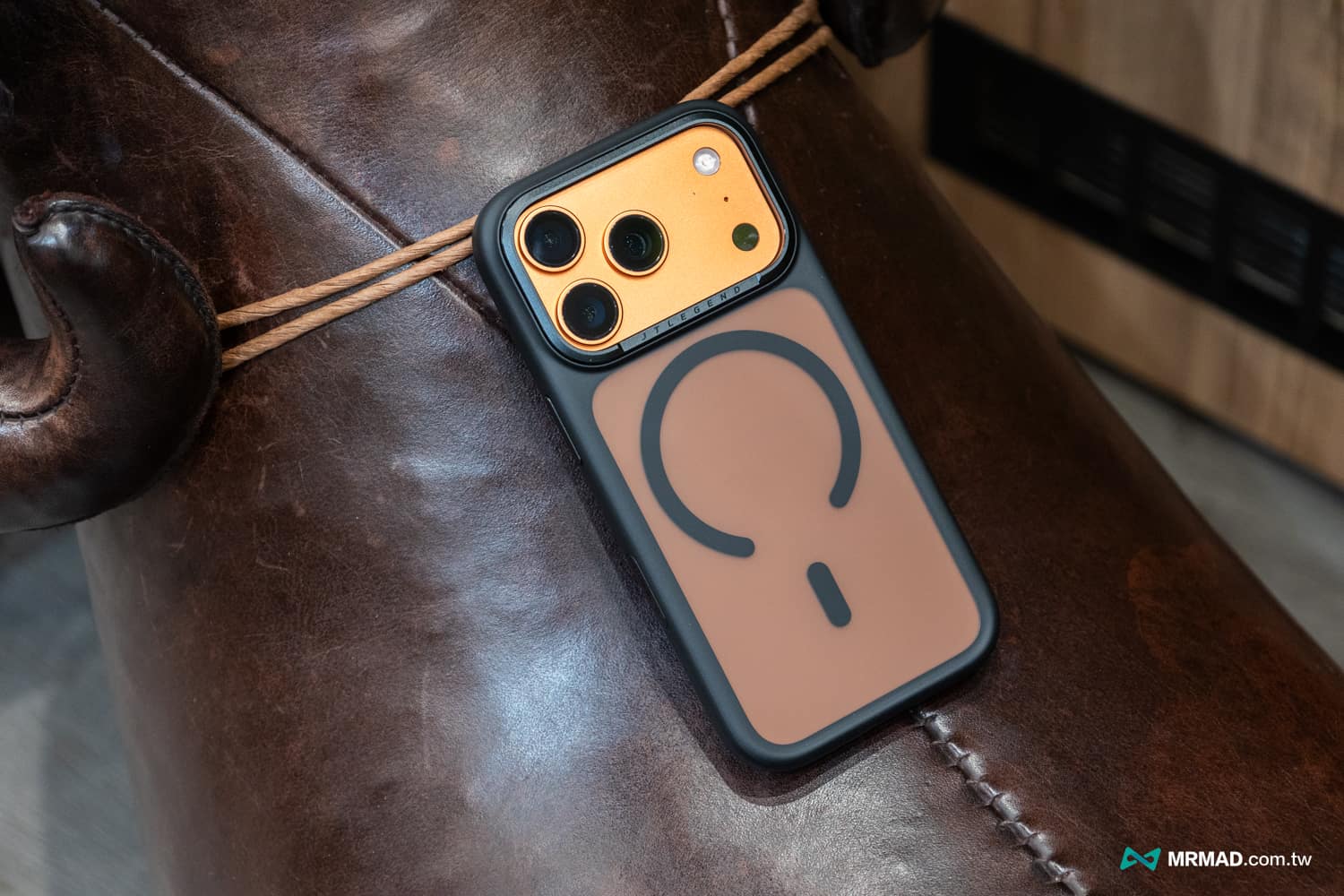 EDGE SOLID CASE iPhone 17 開箱實測3