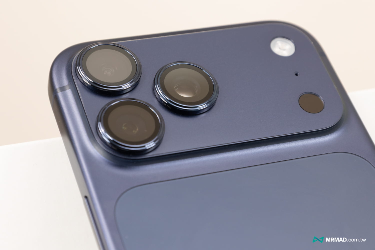 imos SAPPHIRE藍寶石鏡頭貼實測8