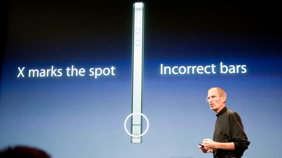 賈伯斯iPhone 4天線門設計缺陷,工程師用程式碼解開關鍵謎團 1