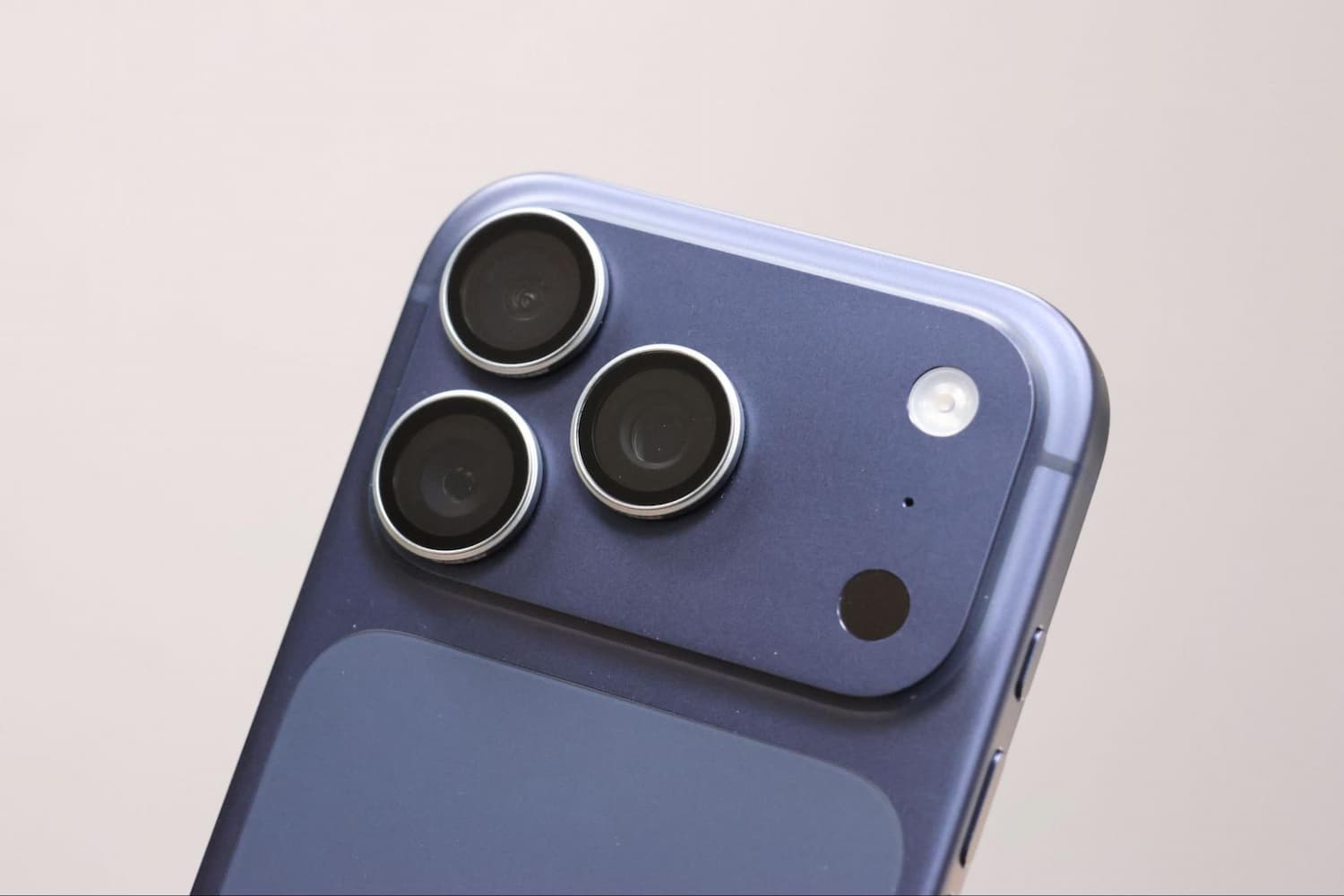 Lenz 藍寶石鏡頭保護貼4