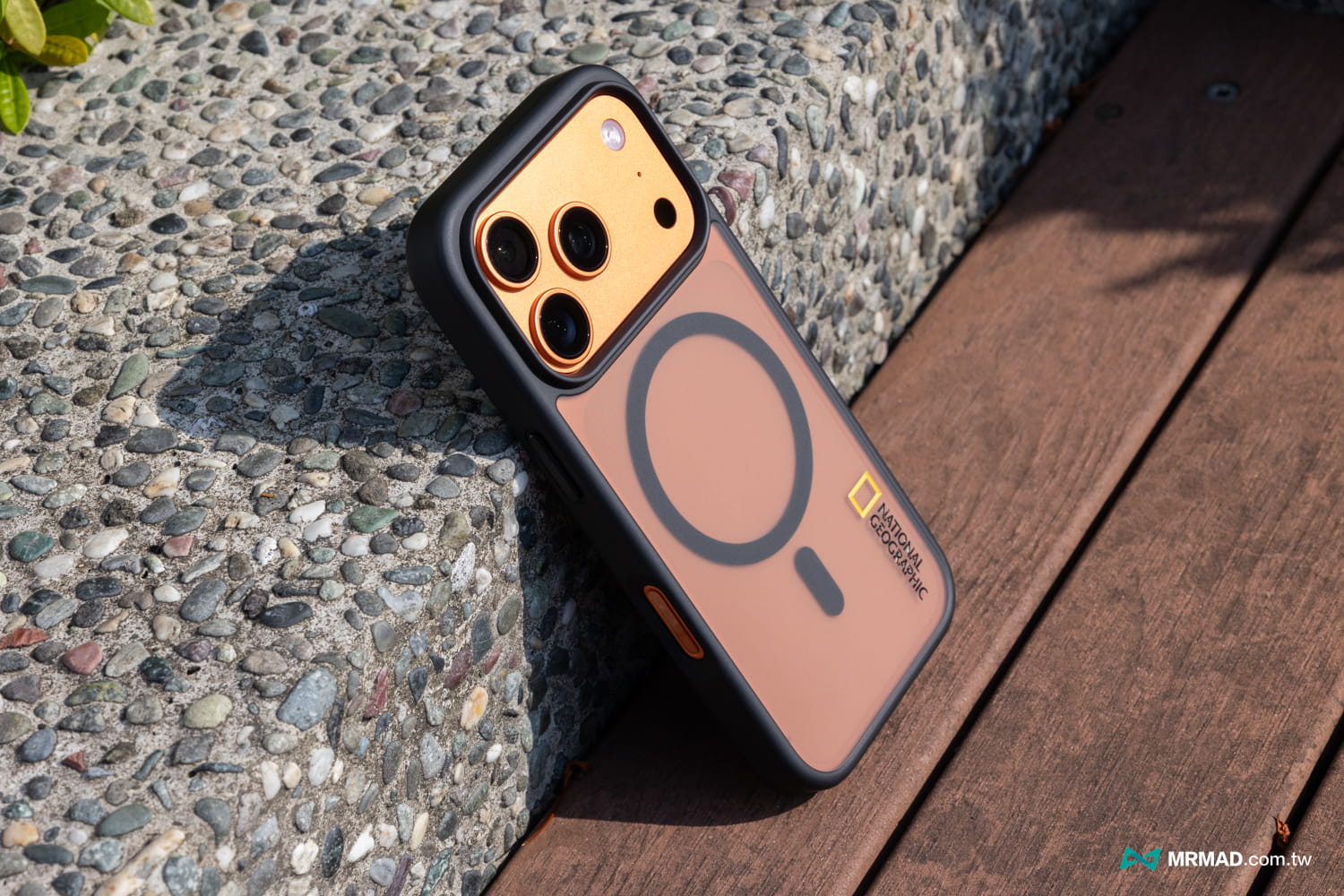 國家地理iPhone 17磁吸霧面保護殼MagSafe Matte Clear Case開箱4