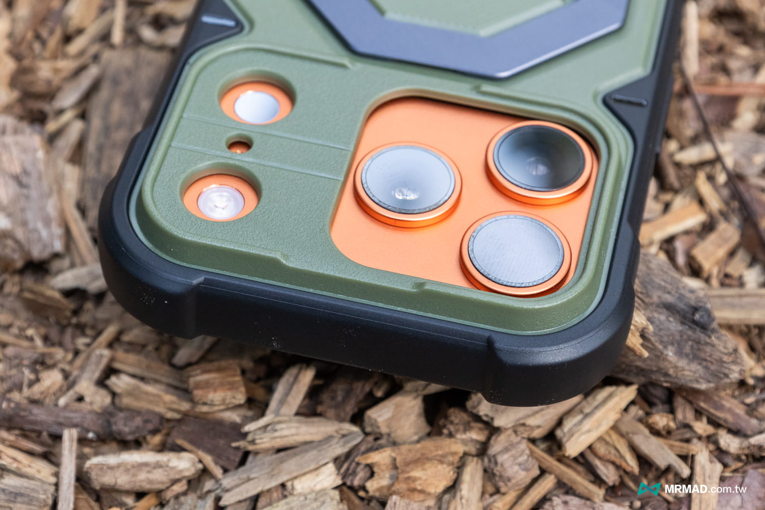 國家地理iPhone 17磁吸支架防摔保護殼MagSafe Rugged Explorer Case開箱4