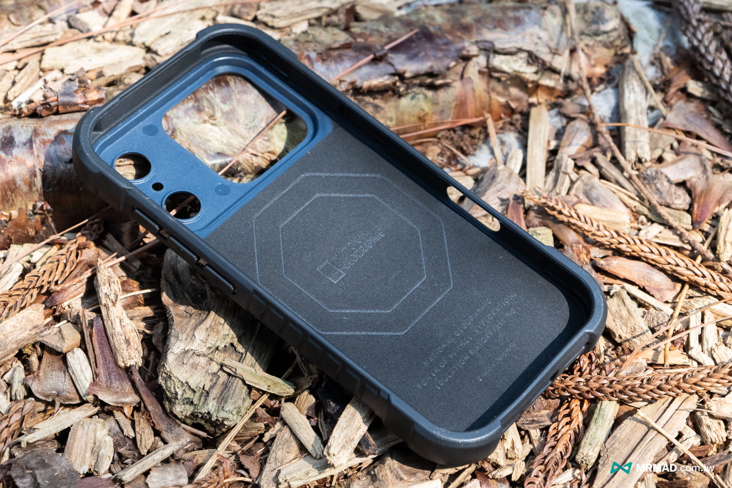 國家地理iPhone 17磁吸支架防摔保護殼MagSafe Rugged Explorer Case開箱6