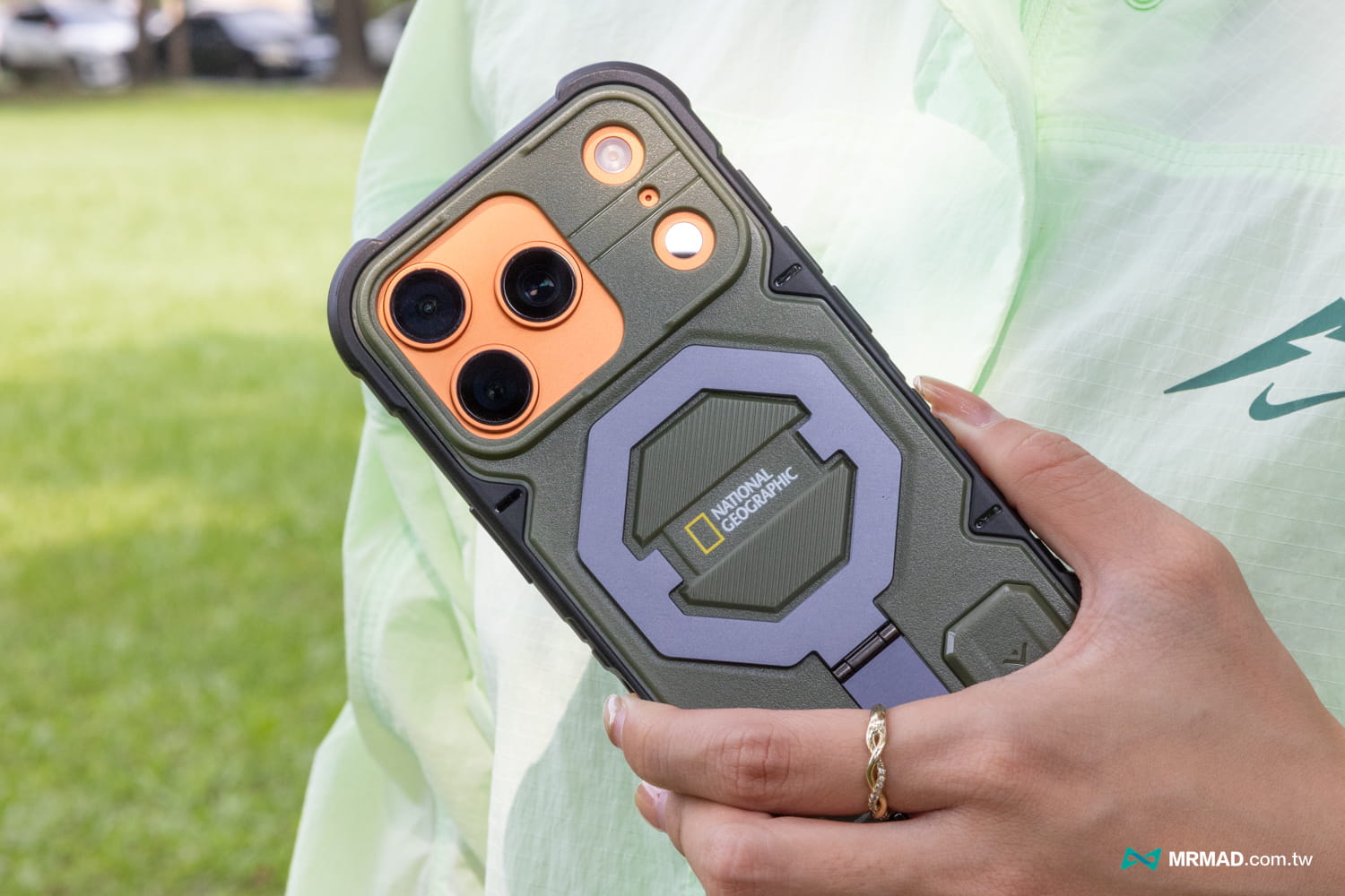 國家地理iPhone 17磁吸支架防摔保護殼MagSafe Rugged Explorer Case開箱13