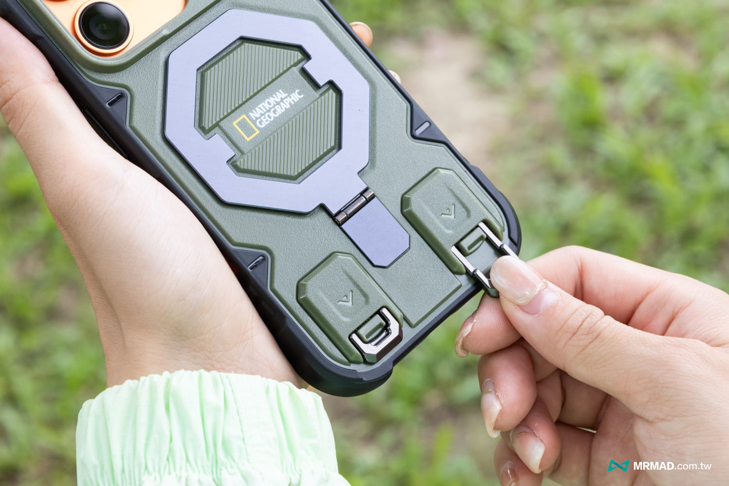 國家地理iPhone 17磁吸支架防摔保護殼MagSafe Rugged Explorer Case開箱17